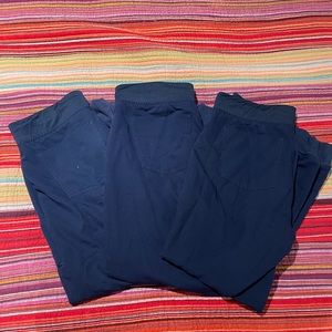 Three pairs of Figs Zamora Joggers in Navy Small/Petite